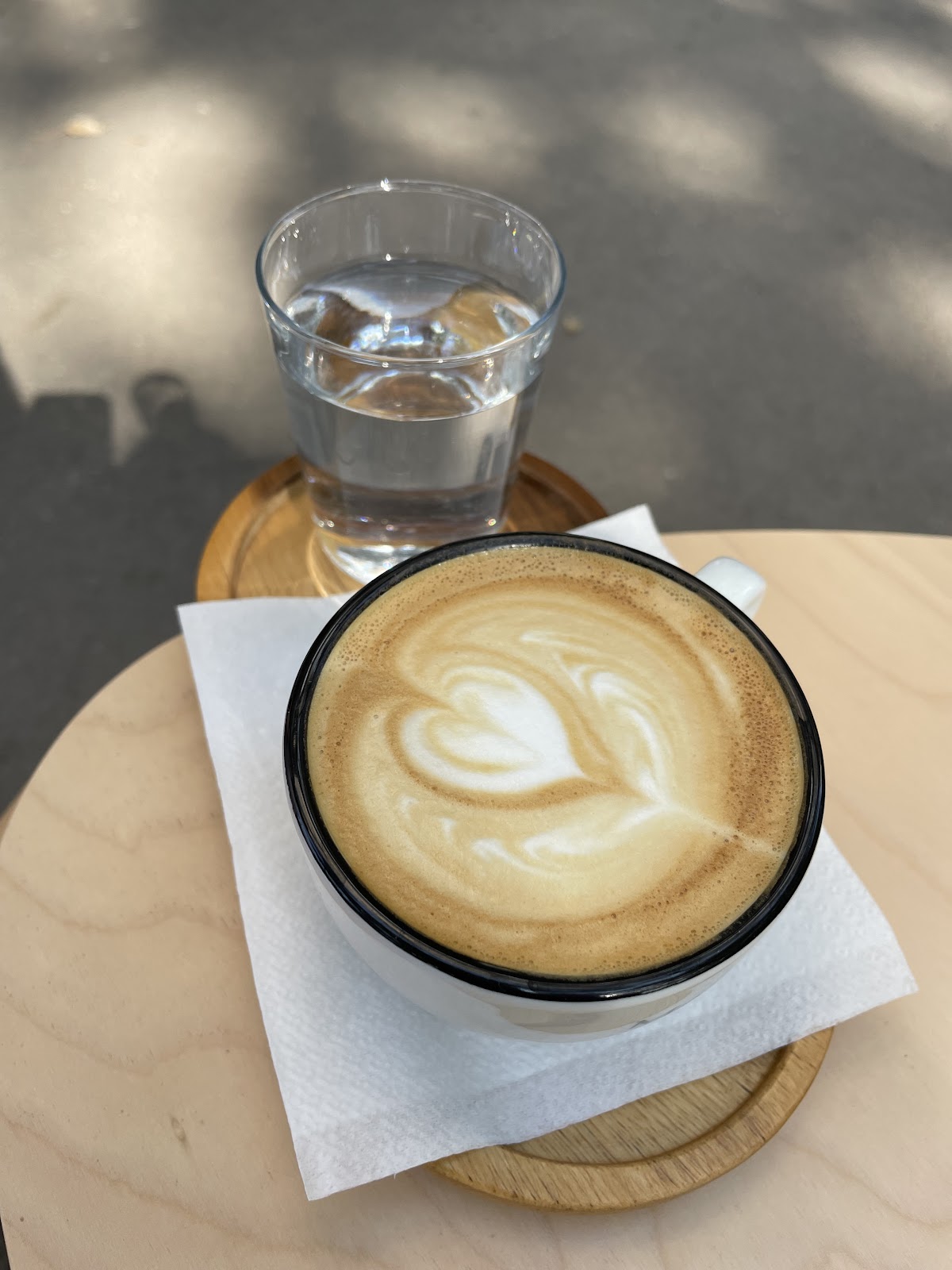 Particular [ loc de stat ]